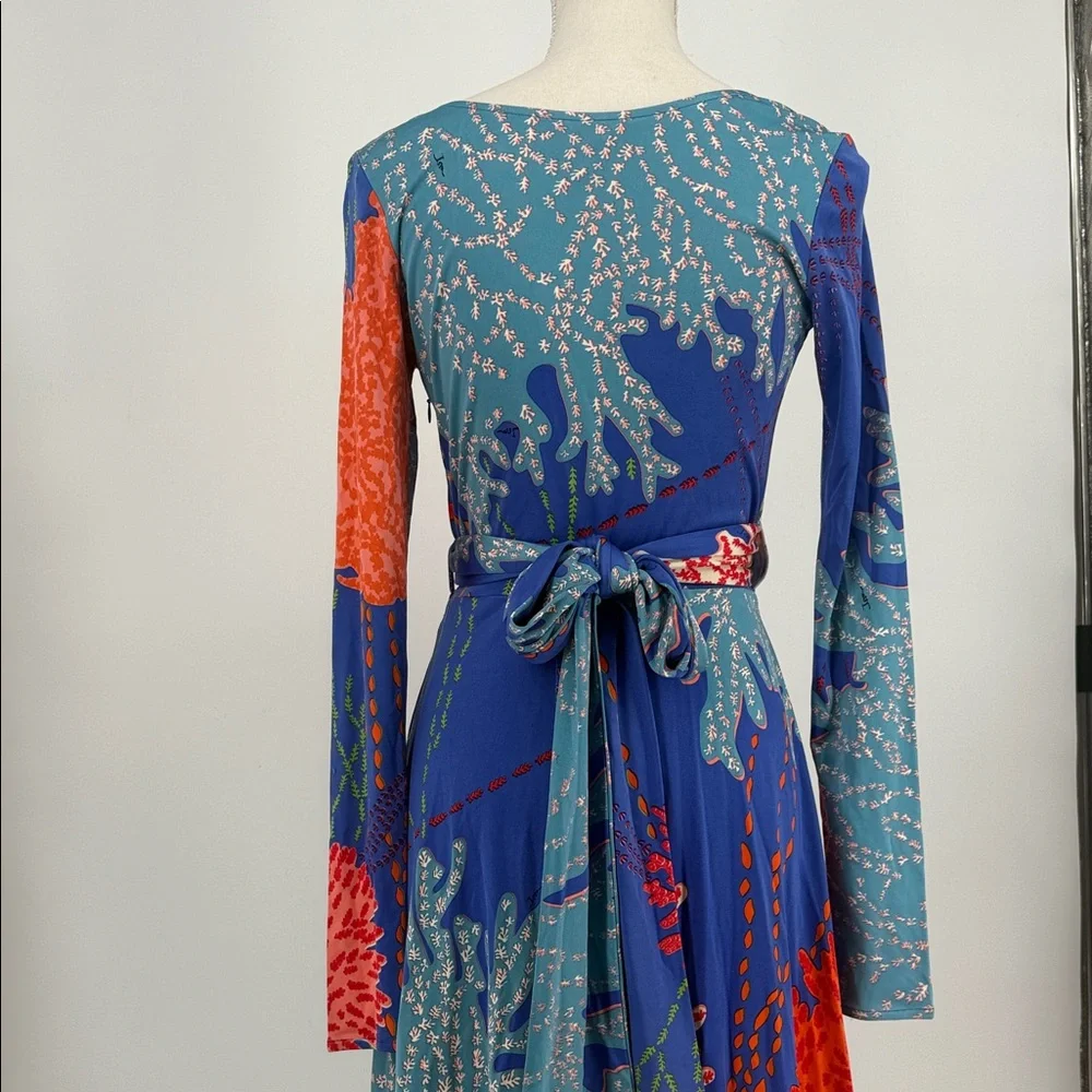 ISSA London Colorful Wrap Style Dress Size 8 100% silk - Picture 7 of 11